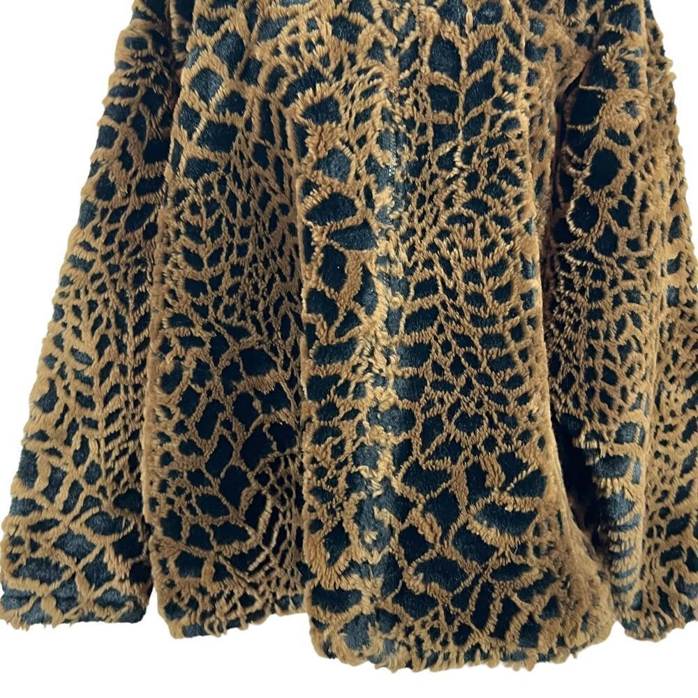 Black Mountain Outdoor Gear Animal Print Faux Fur Coat - Picture 3 of 13